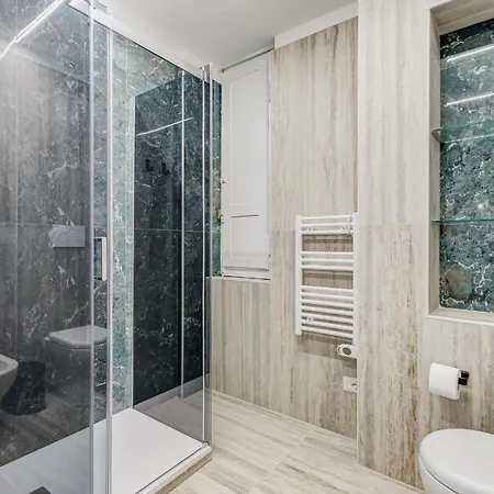 Bmga L Gracchi Lux Lovely 3bdr Appartement *