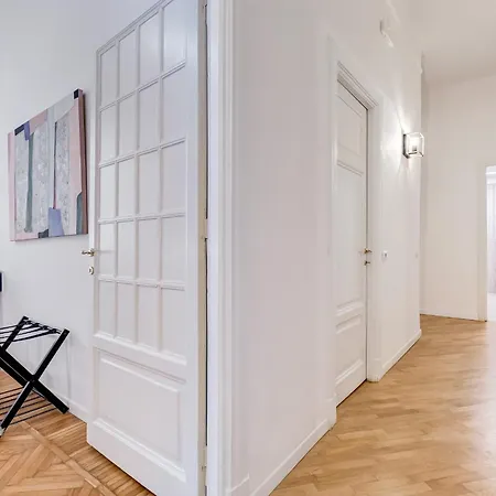 Bmga L Gracchi Lux Lovely 3bdr *